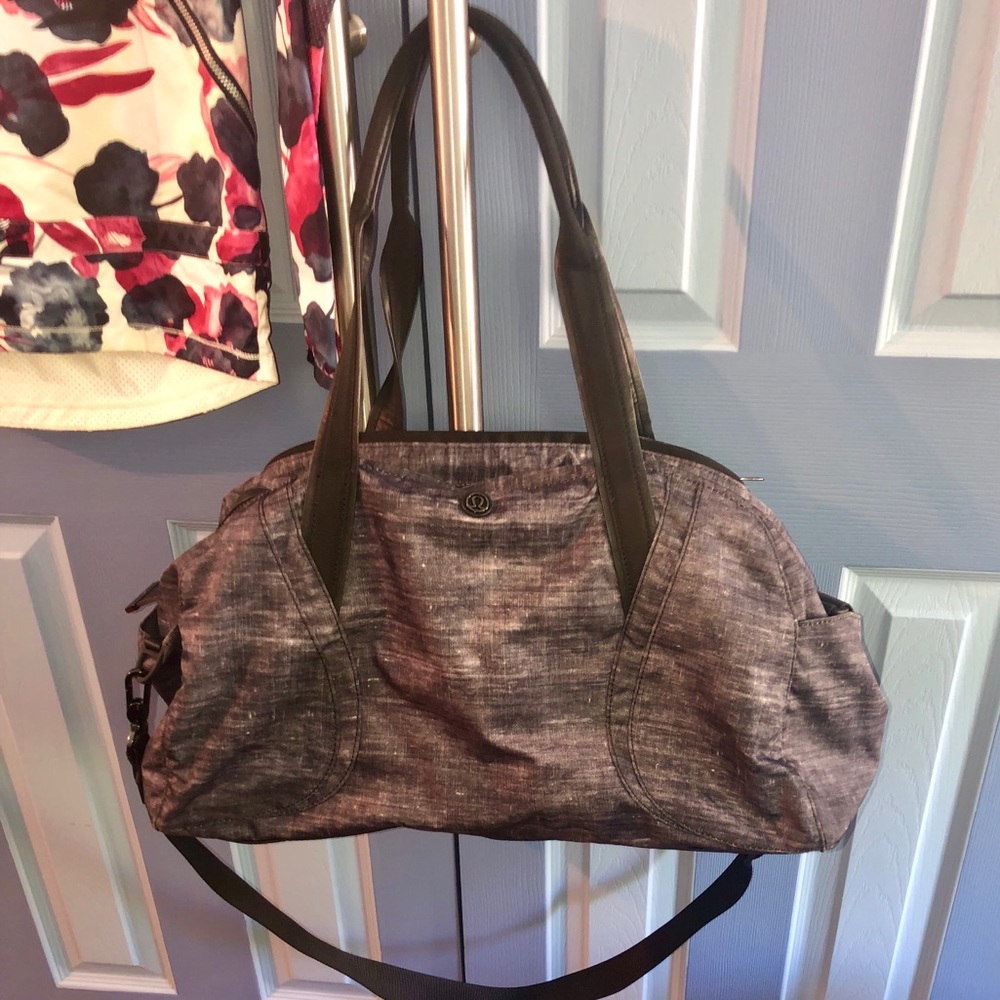 Lululemon duffle bag